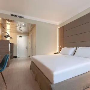 **** Hotel Western Quattrotorri Italia