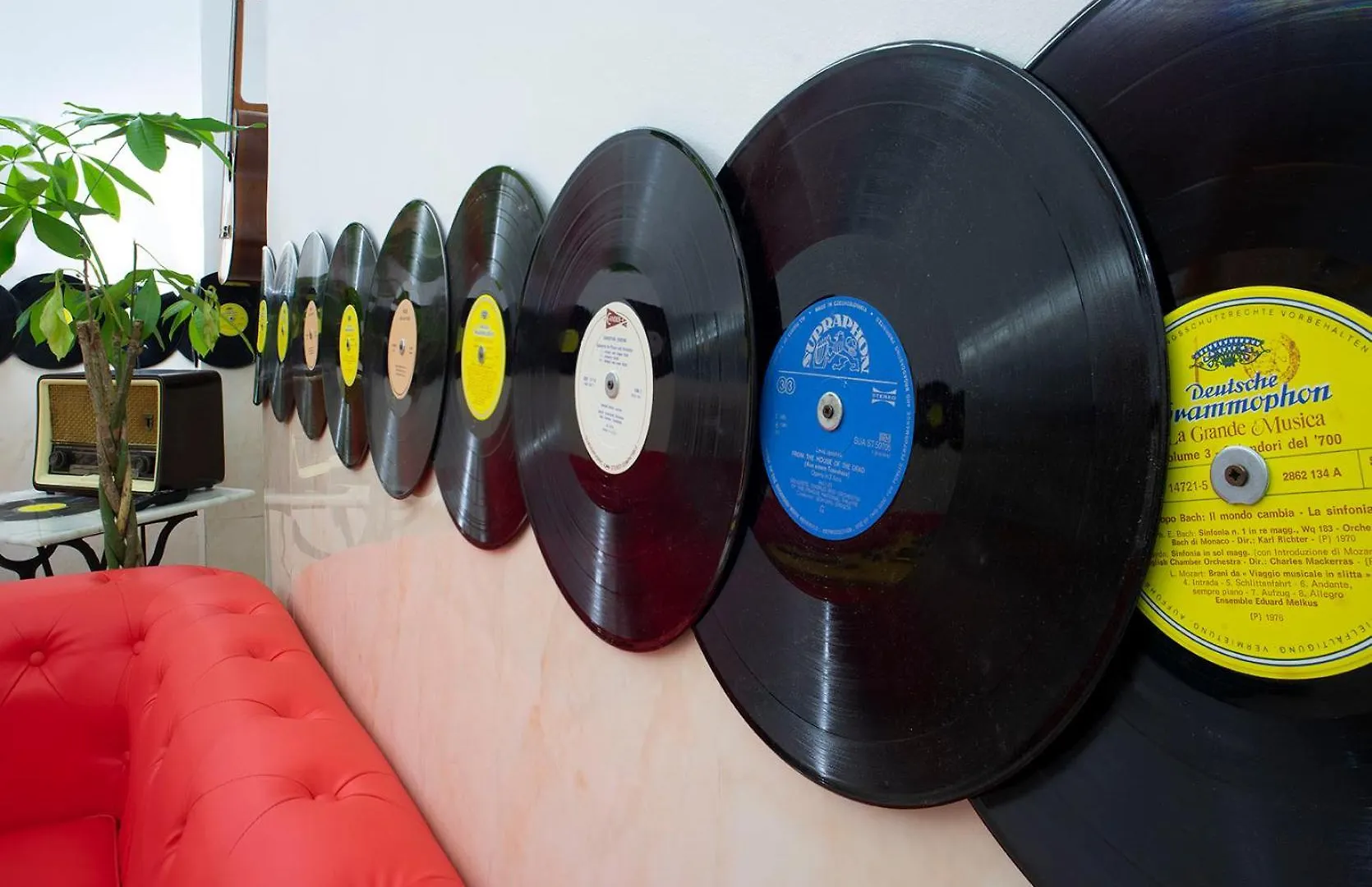 Red And Blues Music Hotel Genova